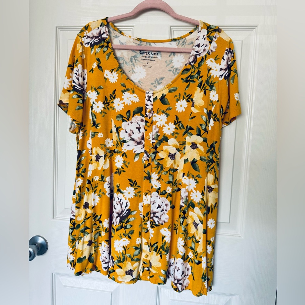 Torrid Super Soft Fit and FlareFloral Top. Size 2